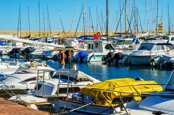 Torredembarra Spanien September 2017 Ein Schöner Yachthafen Mit Luxusyachten Und — Stockfoto