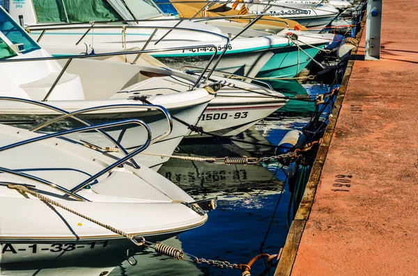 Torredembarra Spanje September 2017 Mooie Jachthaven Met Luxe Jachten Motorboten — Stockfoto