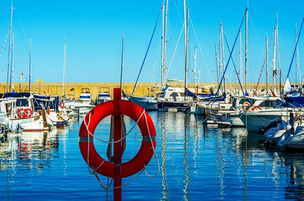 Torredembarra Espanha Setembro 2017 Uma Bela Marina Com Iates Luxo — Fotografia de Stock