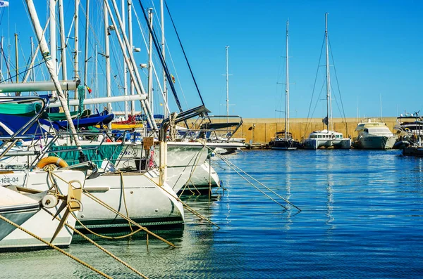 Torredembarra Spanje September 2017 Mooie Jachthaven Met Luxe Jachten Motorboten — Stockfoto