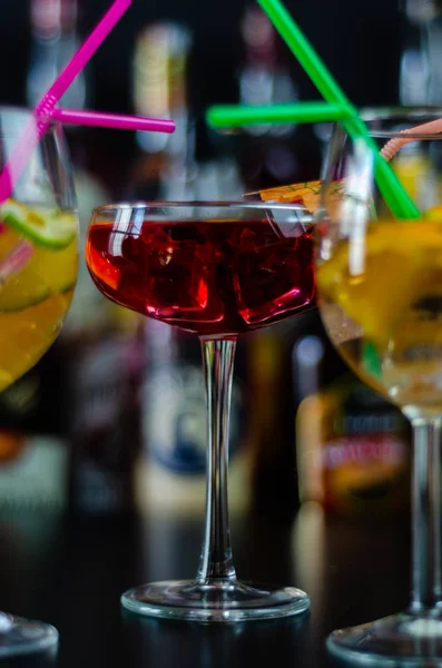 Sangria Egy Hagyományos Gyümölcsös Koktélt Spanyolország Alapuló Édes Bor Gyümölcs — Stock Fotó