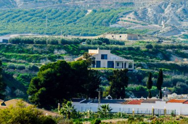 Antas, İspanya - Almeria, eski Endülüs karakteristik mimarisi yanında eski bir İspanyol şehir panoraması 18 Ocak 2019 A