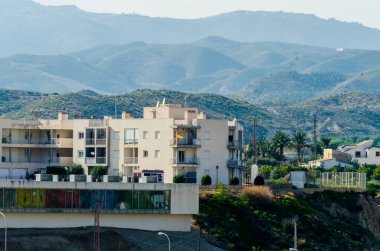 Antas, İspanya - Almeria, eski Endülüs karakteristik mimarisi yanında eski bir İspanyol şehir panoraması 18 Ocak 2019 A