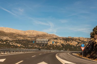 Granada İspanya, Aralık 15, 2018 A-92 ekspres şehir Granada İspanya, Avrupa yol altyapı önde gelen