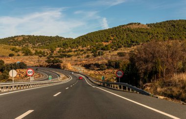 Granada İspanya, Aralık 15, 2018 A-92 ekspres şehir Granada İspanya, Avrupa yol altyapı önde gelen