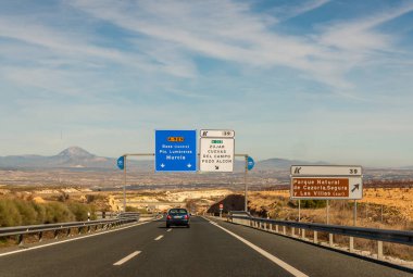 Granada İspanya, Aralık 15, 2018 A-92 ekspres şehir Granada İspanya, Avrupa yol altyapı önde gelen