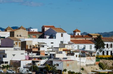 Vera, İspanya - Almeria, eski Endülüs karakteristik mimarisi yanında eski bir İspanyol şehir panoraması 25 Ocak 2019 A