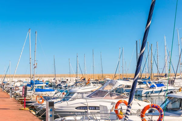 Torredembarra Spanien September 2017 Ein Schöner Yachthafen Mit Luxusyachten Und — Stockfoto