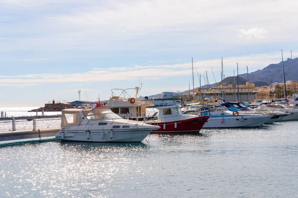 Garrucha Spanya Ocak 2019 Güzel Marina Lüks Yatların Motorlu Tekneler — Stok fotoğraf
