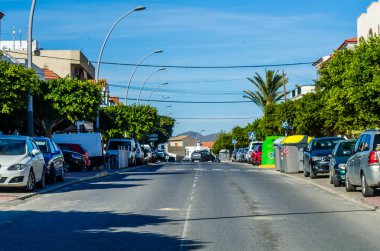 Antas, İspanya - 26 Ocak 2019 boş İspanyol sokaklarda Almeria, eski Endülüs karakteristik mimarisi yanında küçük bir kasabasında