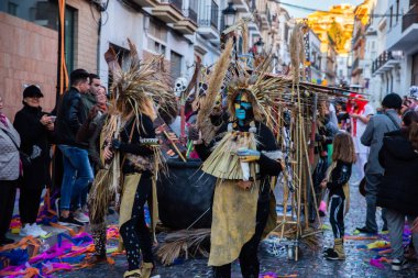 Velez Malaga, İspanya-3 Şubat 2018 A renkli karnaval geçit Andalusia küçük bir kasaba sakinleri tarafından düzenlenen