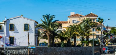 Antas, İspanya - 26 Ocak 2019 boş İspanyol sokaklarda Almeria, eski Endülüs karakteristik mimarisi yanında küçük bir kasabasında