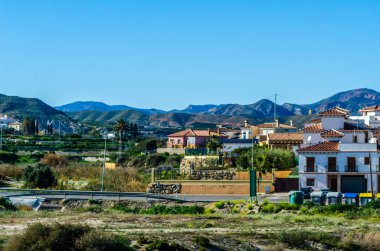 Antas, İspanya - 26 Ocak 2019 boş İspanyol sokaklarda Almeria, eski Endülüs karakteristik mimarisi yanında küçük bir kasabasında