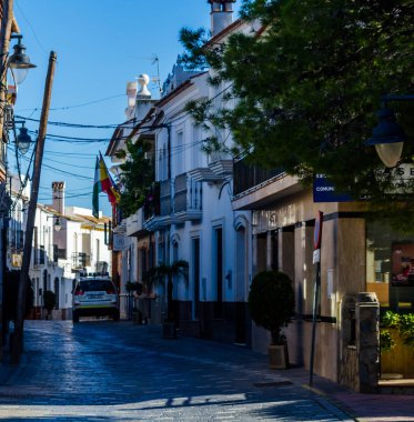 Antas, İspanya - 26 Ocak 2019 boş İspanyol sokaklarda Almeria, eski Endülüs karakteristik mimarisi yanında küçük bir kasabasında