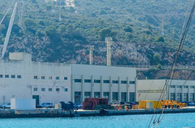 Cartagena, İspanya - 22 Şubat 2019 Cartagena Murcia bölgesi, bir yer gevşeme yanı sıra yer Denizcilik sektörünün ünlü limanda