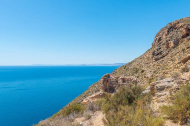 Battery Castillitos, İspanya - 13 Nisan 2019 Terk edilmiş askeri c