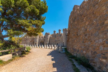 Battery Castillitos, İspanya - 13 Nisan 2019 Terk edilmiş askeri c
