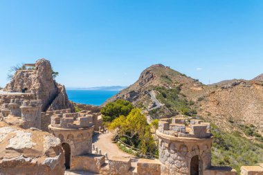 Battery Castillitos, İspanya - 13 Nisan 2019 Terk edilmiş askeri c