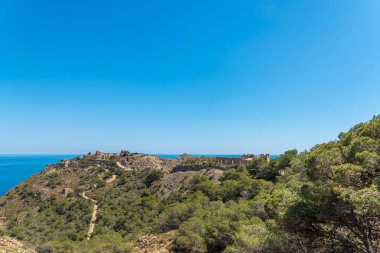 Battery Castillitos, İspanya - 13 Nisan 2019 Terk edilmiş askeri c