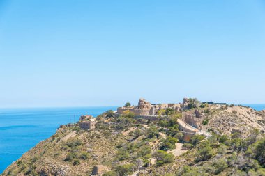 Battery Castillitos, İspanya - 13 Nisan 2019 Terk edilmiş askeri c