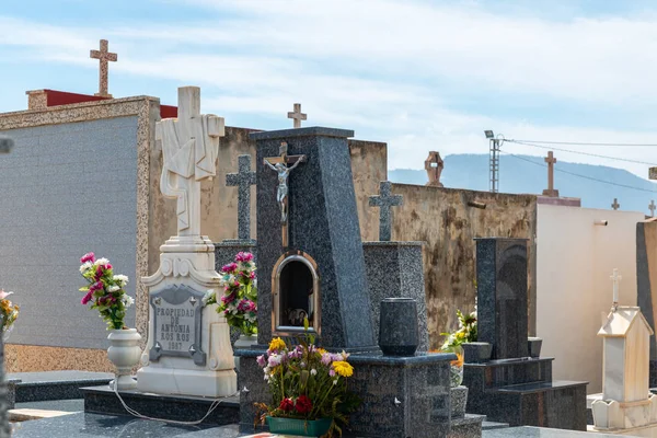CANTERAS, SPAGNA - 2 APRILE 2019 Tombe tipiche della Murcia regio — Foto Stock