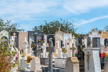 Canteras, İspanya - 2 Nisan 2019 Murcia regio'nun tipik mezarları