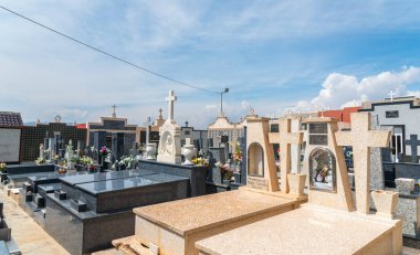 Canteras, İspanya - 2 Nisan 2019 Murcia regio'nun tipik mezarları