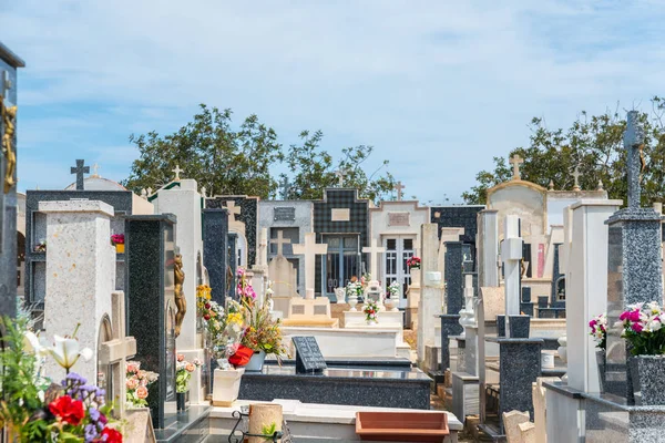 Canteras, İspanya - 2 Nisan 2019 Murcia regio'nun tipik mezarları