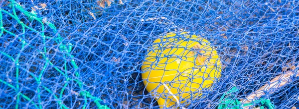 Endüstriyel Balıkçılık Ekipmanları Fishnets ve Balıkçılık Hatları yalan — Stok fotoğraf