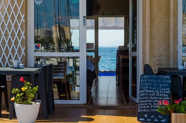 La Manga, İspanya - 4 Mart 2019 Restaurant in La Manga del Mar — Stok fotoğraf