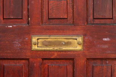 Kapıdaki mektupları teslim geleneksel şekilde eski mektup