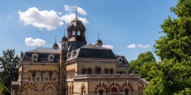 Londra, İngiltere - 21 Mayıs 2019 Abbey Mills Pompalama istasyonu, bir Victori