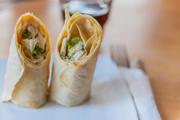 Chicken breast with caesar dressing and lettuce in a gluten-free — Stock Photo, Image