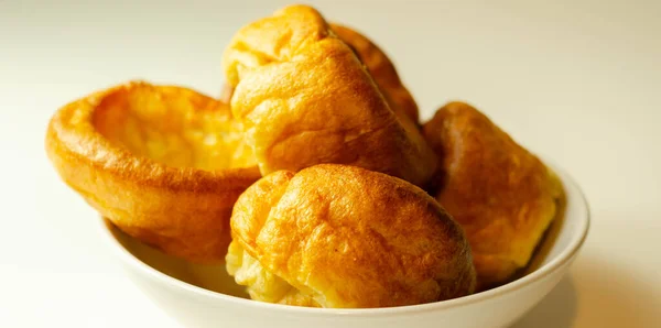 Traditional English Yorkshire Pudding Wonderfully Crisp Golden Baked Traditional Recipe — Stock Photo, Image
