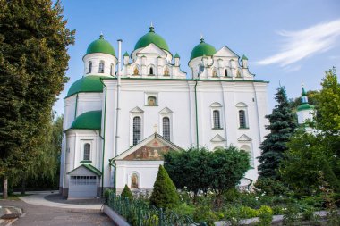 Yükseliş'ın yan görünüm Kilisesi. Ana kilise binası veya katholikon yükseliş manastır Florivsky veya Florivsky (Florovsky) Manastırı
