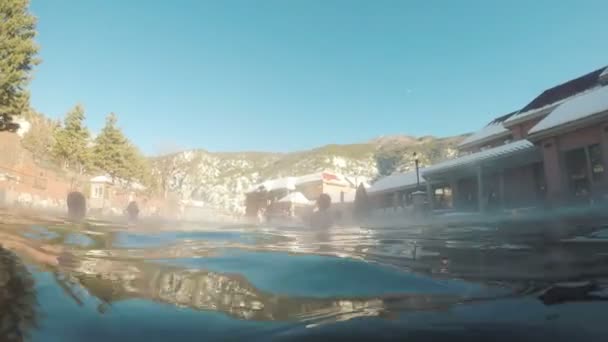 Colorado Usa December 2017 Pov Synpunkt Simning Utomhus Hot Springs — Stockvideo