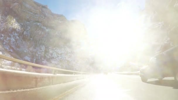 コロラド州 アメリカ合衆国 2017 ハメ撮り視点 冬の山の地形を介して駆動 — ストック動画