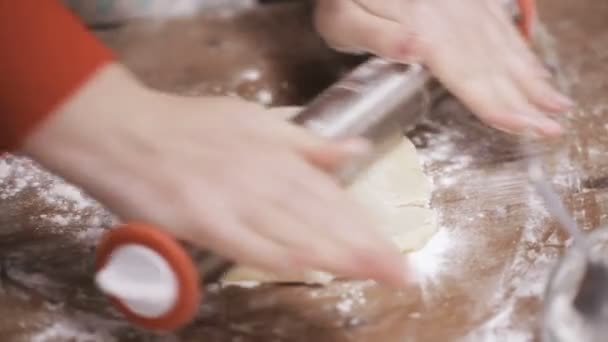 Schritt Für Schritt Teig Ausrollen Teig Ausrollen Weihnachtsbacken Zuckerplätzchen Backen — Stockvideo