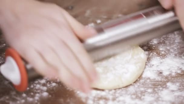 Schritt Für Schritt Teig Ausrollen Teig Ausrollen Weihnachtsbacken Zuckerplätzchen Backen — Stockvideo