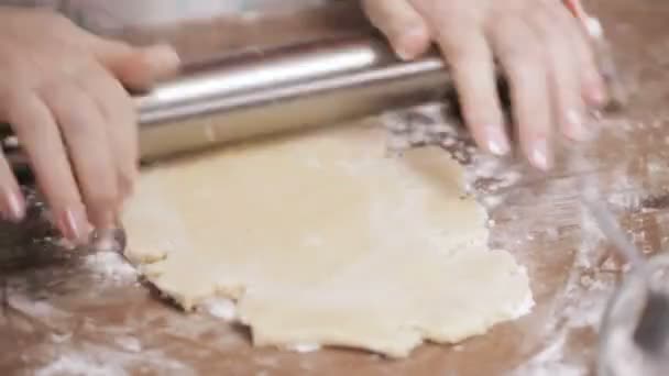 時間の経過 一歩一歩 ベーキングのホリデー シーズン クリスマスの砂糖クッキー — ストック動画