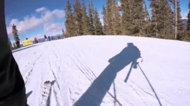Colorado, ABD-ö. 2 Aralık 2017. POV bir bakış açısı. Kayak Colorado Rockies erken kayak sezonu