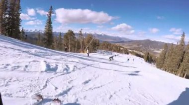 Colorado, ABD-ö. 2 Aralık 2017. POV bir bakış açısı. Kayak Colorado Rockies erken kayak sezonu