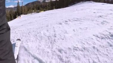 Colorado, ABD-ö. 2 Aralık 2017. POV bir bakış açısı. Kayak Colorado Rockies erken kayak sezonu.