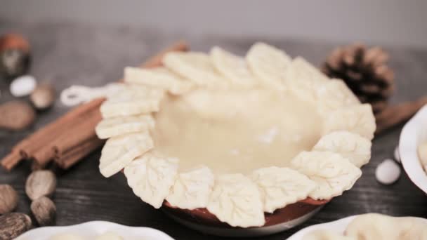 Préparation Croûtes Tarte Pour Mini Tartes Citrouille — Video