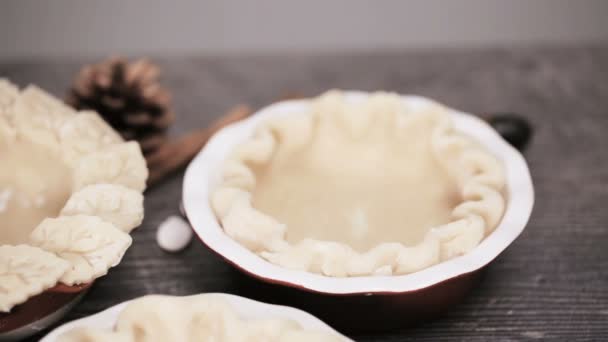 Pasta Kabuk Için Mini Kabak Börek Hazırlama — Stok video