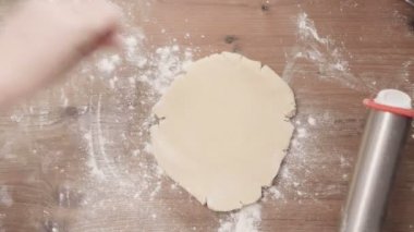 Adım adım. Pişirme tatil sezonu. Noel için şekerli Kurabiye Pişirme