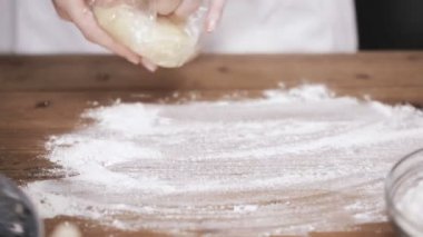 Adım adım. Pişirme tatil sezonu. Noel için şekerli Kurabiye Pişirme