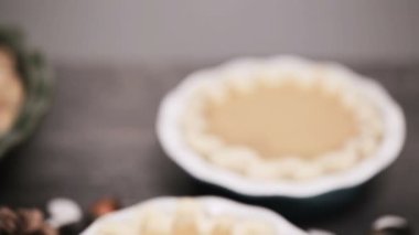 Adım adım. Pişirme ev yapımı kabak pasta için şükran günü yemeği