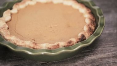 Adım adım. Pişirme ev yapımı kabak pasta için şükran günü yemeği