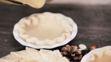 Adım adım. Pişirme ev yapımı kabak pasta için şükran günü yemeği